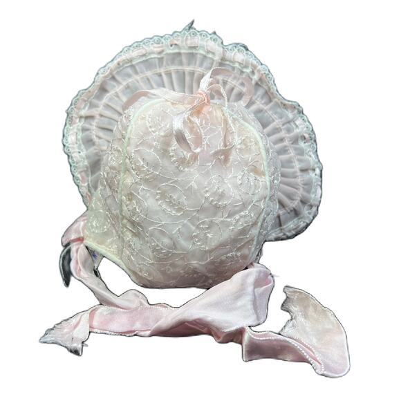 Vintage Baby Bonnet with Wired Rim White and Pink - Picture 2 of 4